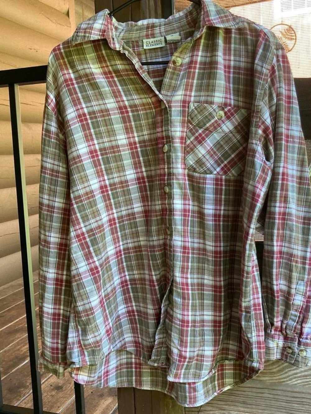 Men’s Classic Elements plaid button up shirt, size XL